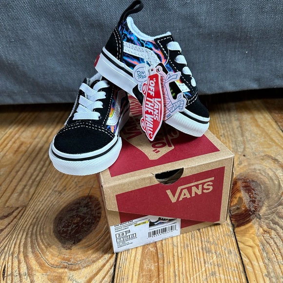 Vans Toddler Old Skool V- size 2 - Picture 3 of 5